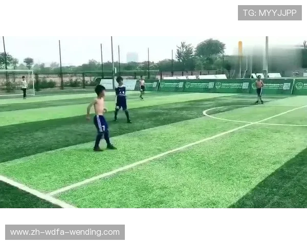 足球训练中的力量训练与身体对抗